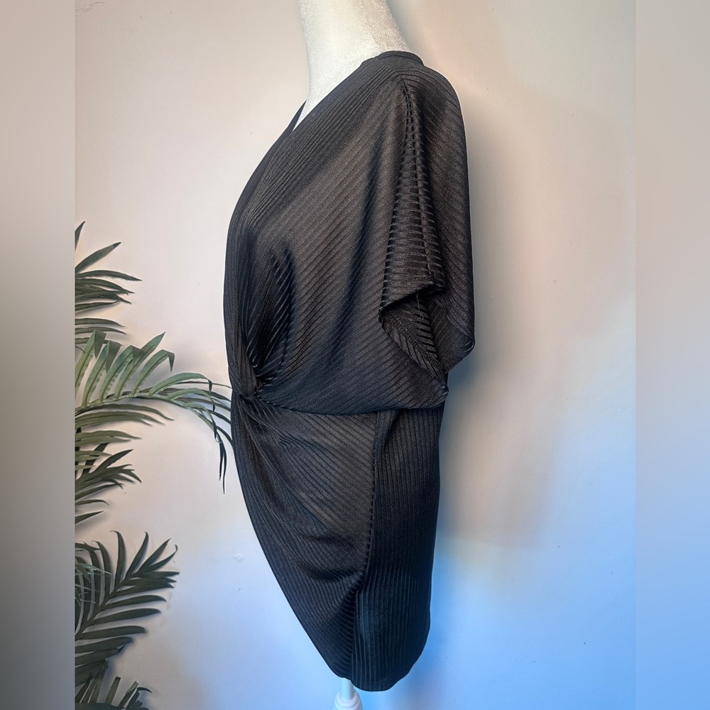 Privy Women’s Black Ribbed Sheer V-Neck Top/Blouse Msrmnts in Photos - Picture 4 of 9
